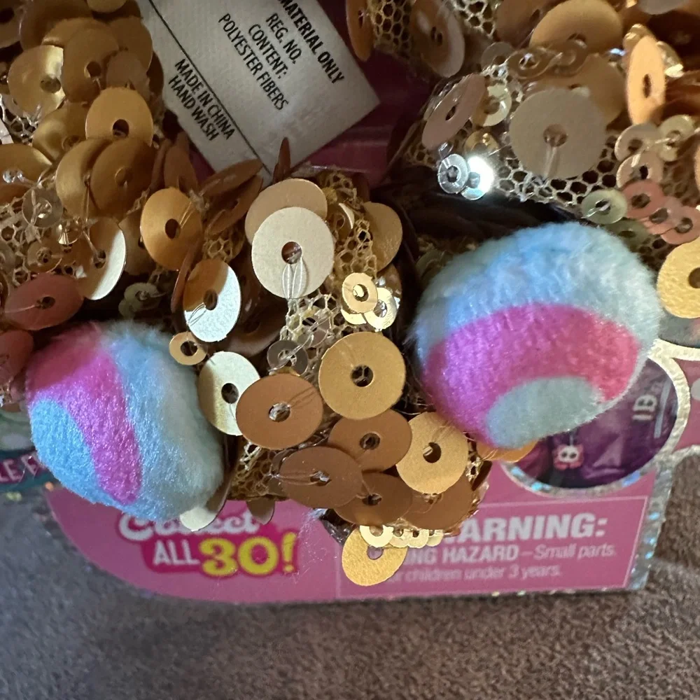 ☀️ 3/$10 magical unicorn gold sequins scrunchie to friend ( see description)